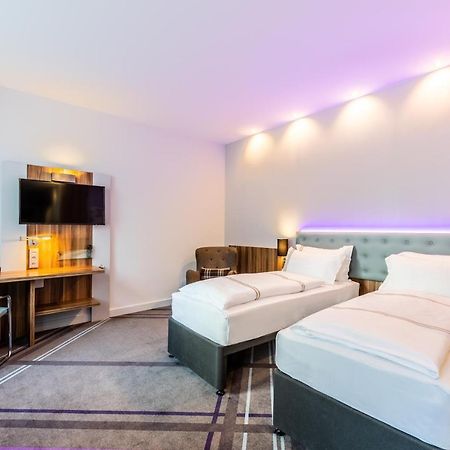 Premier Inn Frankfurt City Centre Франкфурт на Майн Екстериор снимка