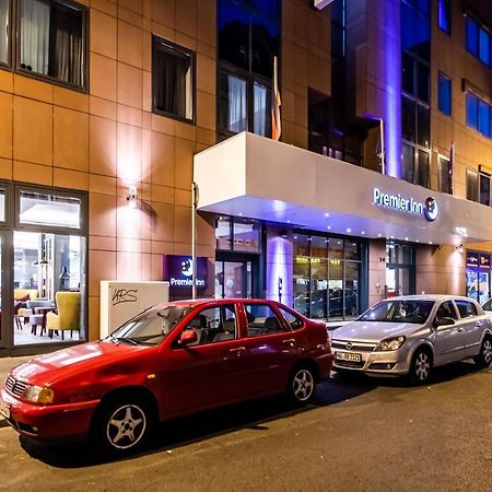 Premier Inn Frankfurt City Centre Франкфурт на Майн Екстериор снимка