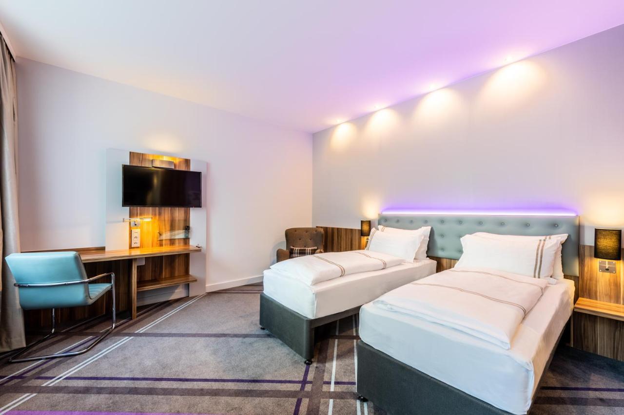 Premier Inn Frankfurt City Centre Франкфурт на Майн Екстериор снимка