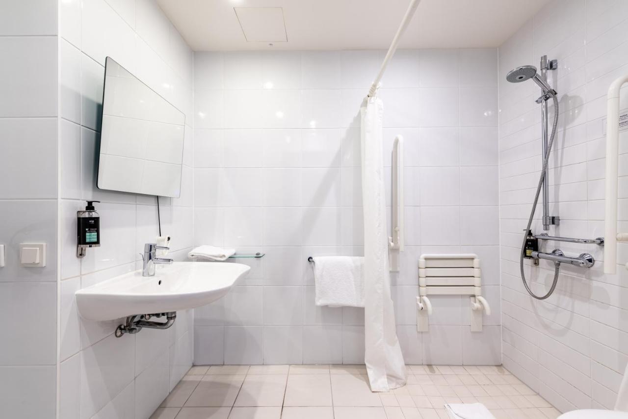 Premier Inn Frankfurt City Centre Франкфурт на Майн Екстериор снимка