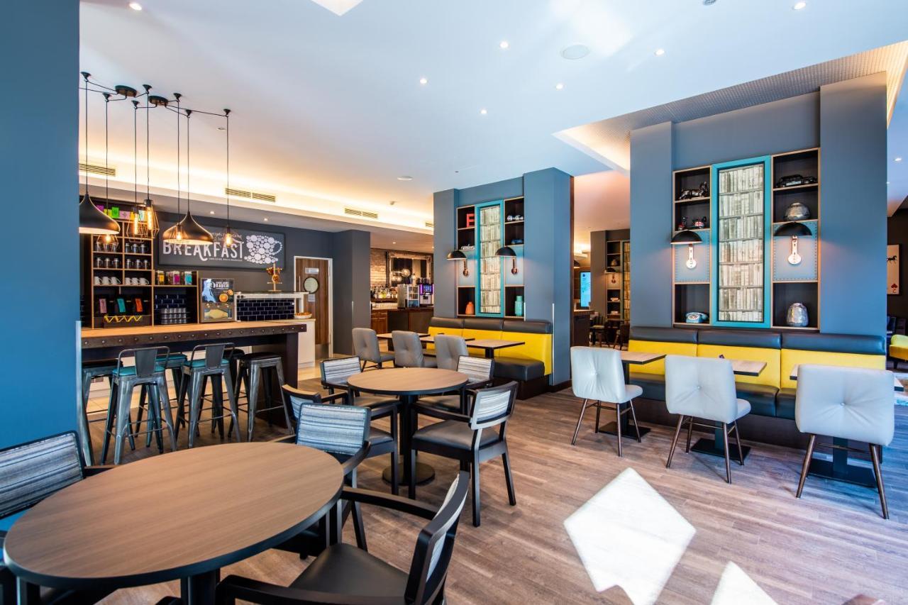 Premier Inn Frankfurt City Centre Франкфурт на Майн Екстериор снимка