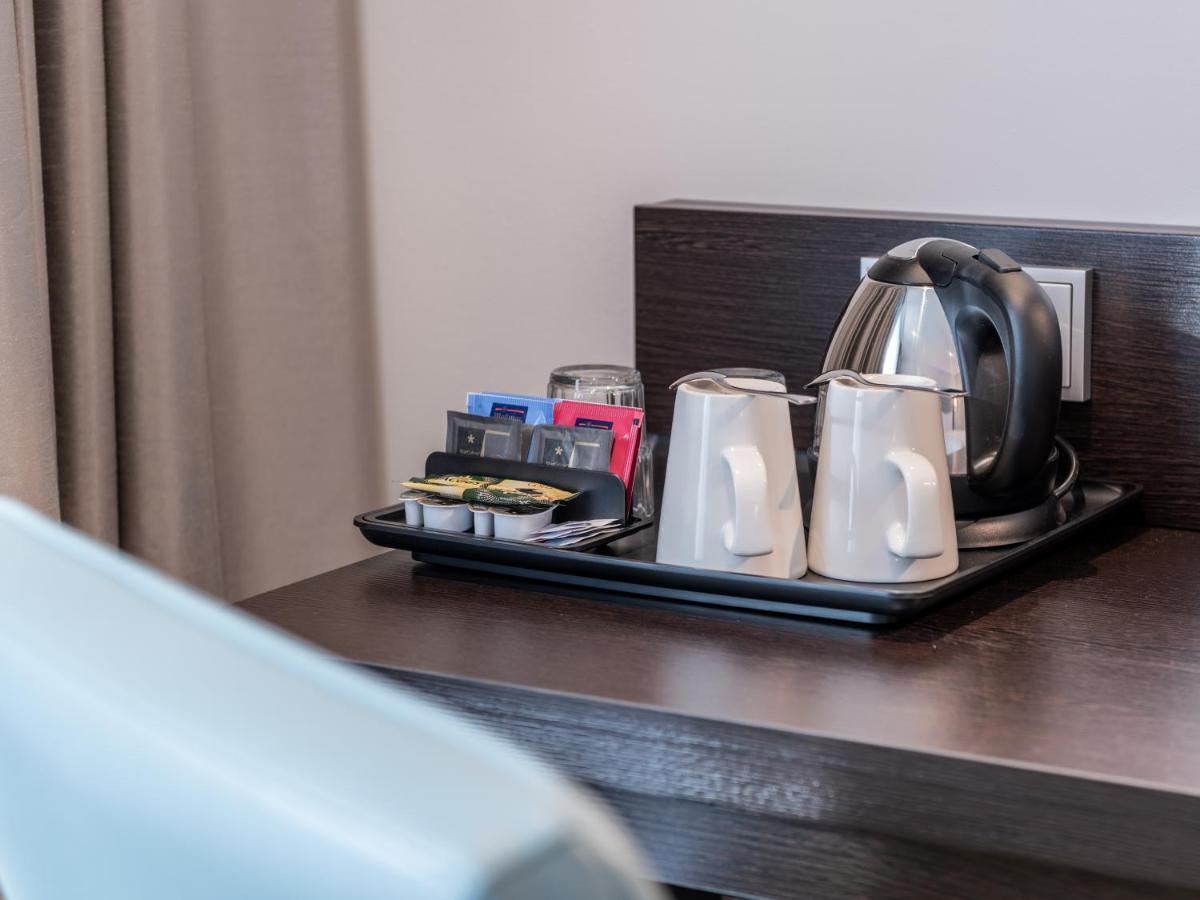 Premier Inn Frankfurt City Centre Франкфурт на Майн Екстериор снимка